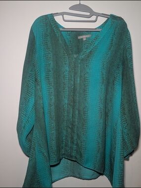 NY Collection Teal Animal-Print V-Neck Top